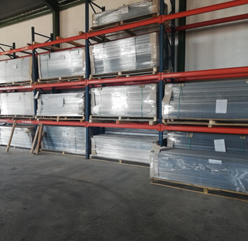 armazones metálicos para puertas correderas, con materiales en la fabricación de alta calidad